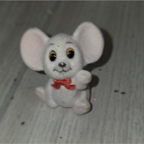 Vtg Flocked White Mouse Christmas Church Miniature Holiday Read - Picture 4 of 5
